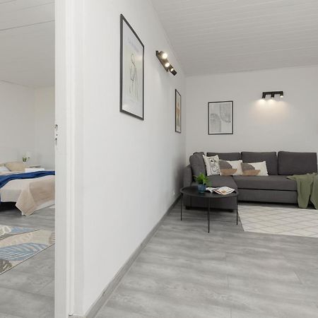 Metro Plac Wilsona Apartments Mickiewicza By Noclegi Renters Warschau Exterior foto
